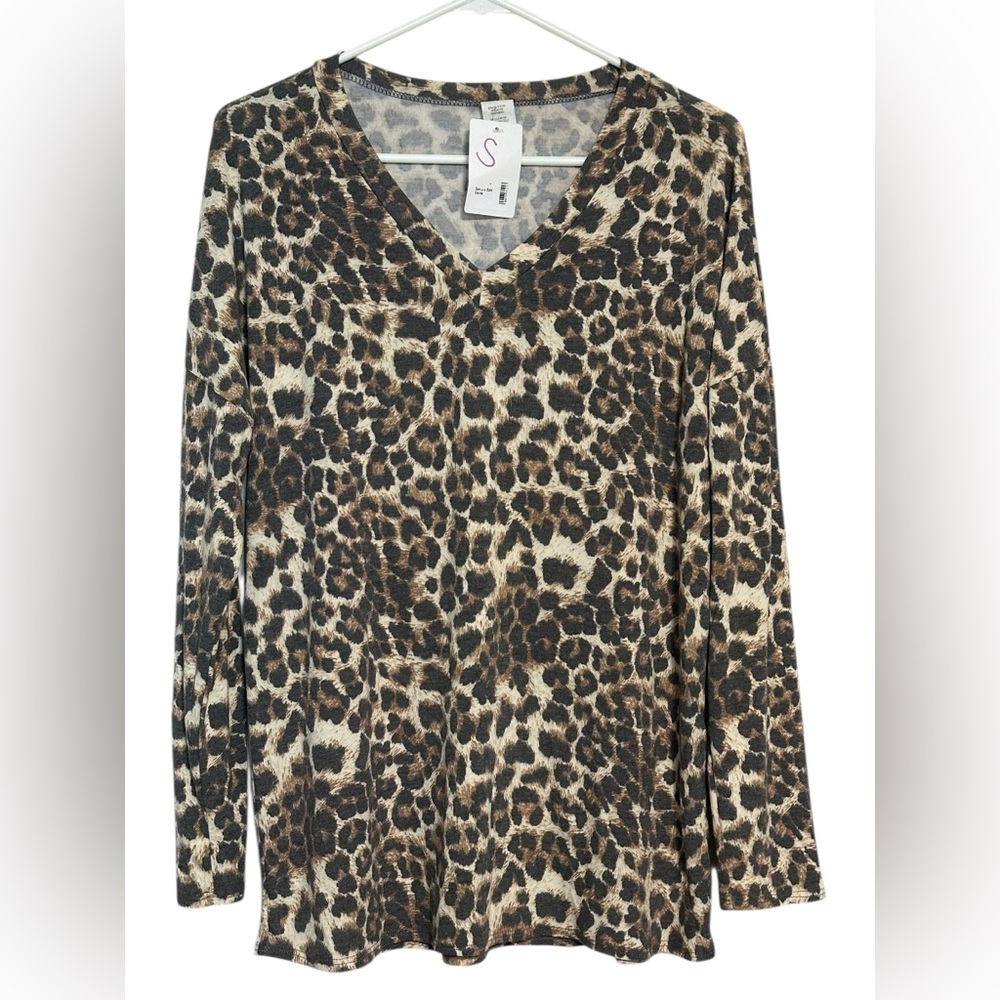 Leopard Print V-Neck Long Sleeve Top Small Soft Stretchy Knit Animal Print Shirt